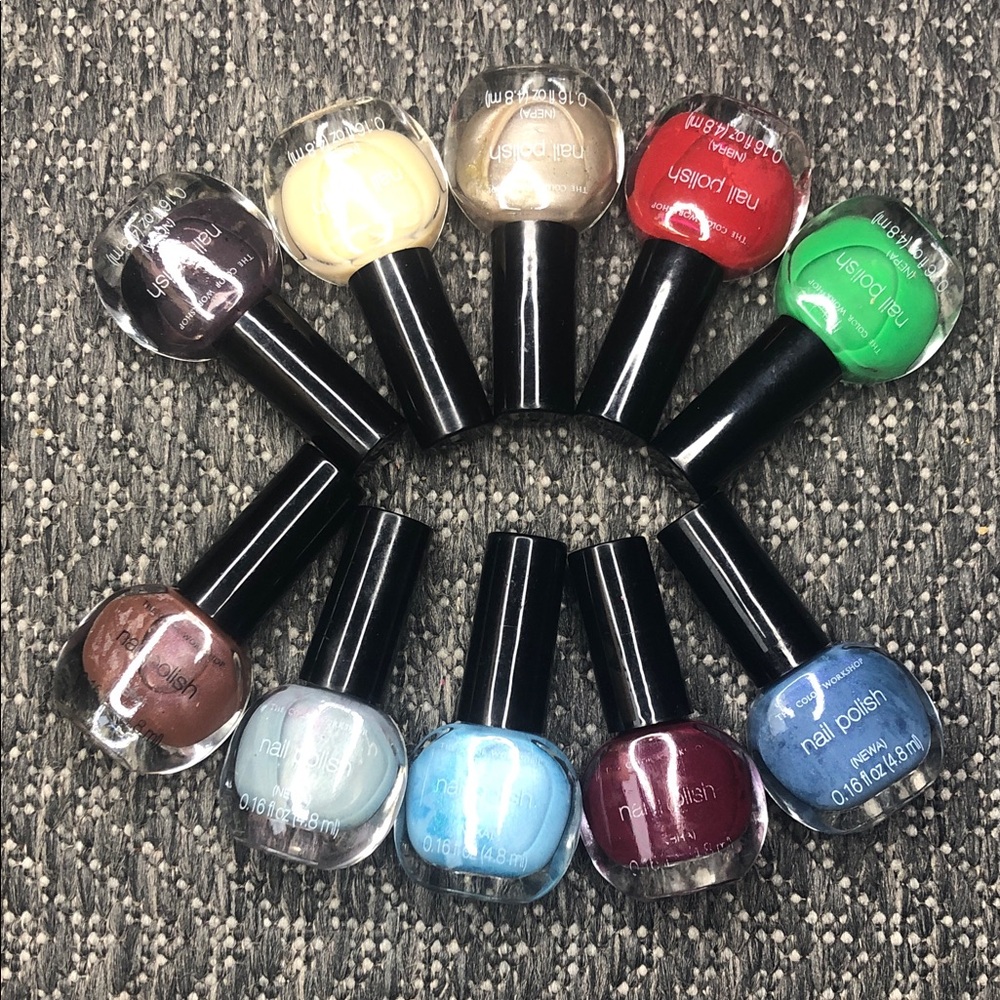 The color workshop l 10 mini nail polishes bundle